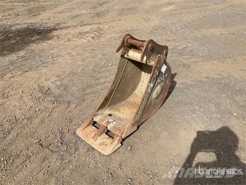 Strickland 400 in Digging Excavator Bucket Buckets