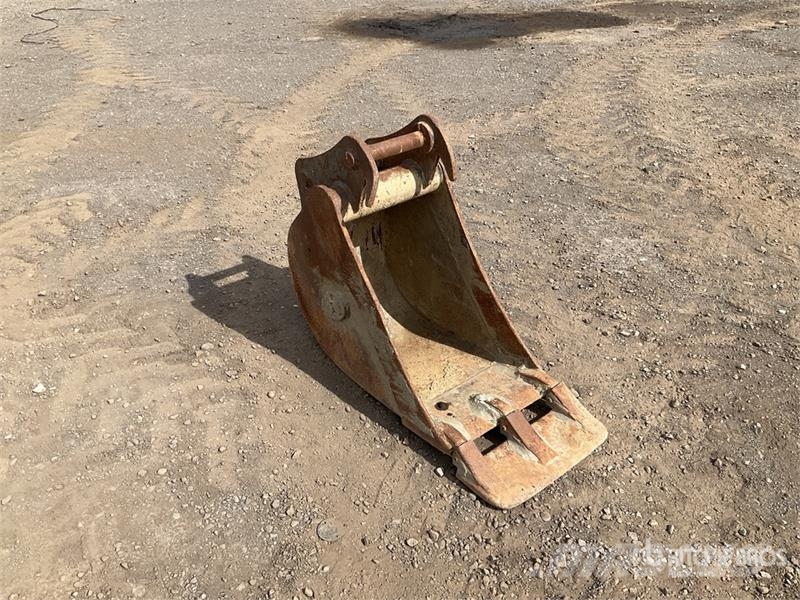 Strickland 400 in Digging Excavator Bucket Buckets