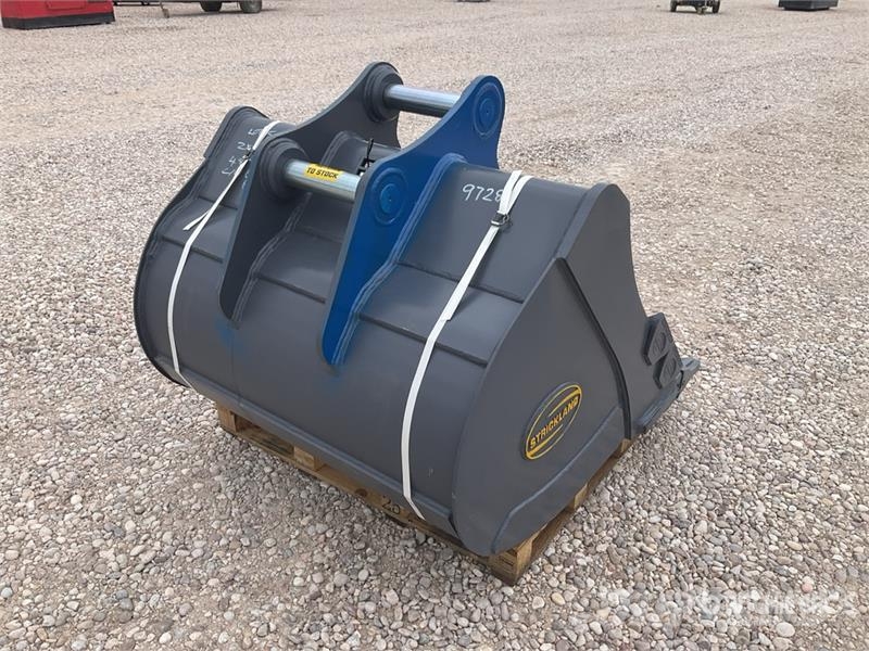 Strickland 48 in Loading Excavator Bucket - Fits Hitachi ZX13 Pistoane