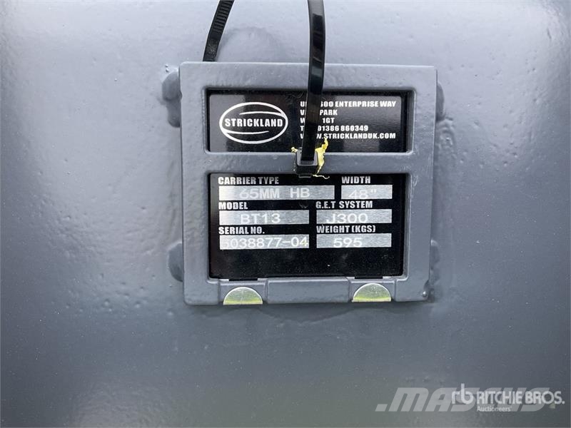 Strickland 48 in Loading Excavator Bucket - Fits Hitachi ZX13 Pistoane