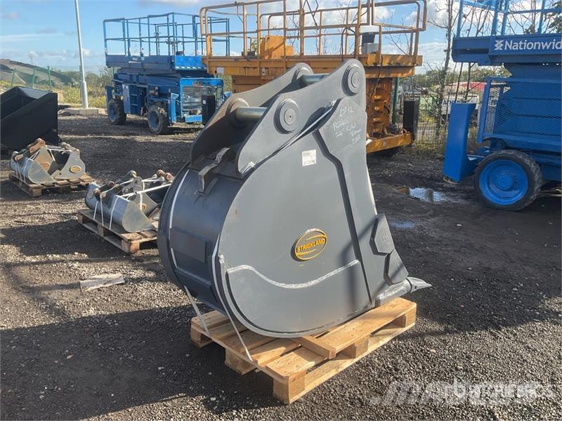 Strickland 600 mm Trench Excavator Bucket - Fits Komatsu PC24 Lopaty
