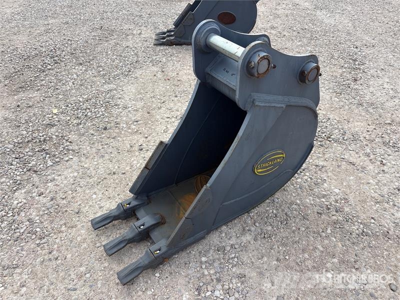 Strickland 770 mm Trench Excavator Bucket - Fits Volvo EC140 Kanalak