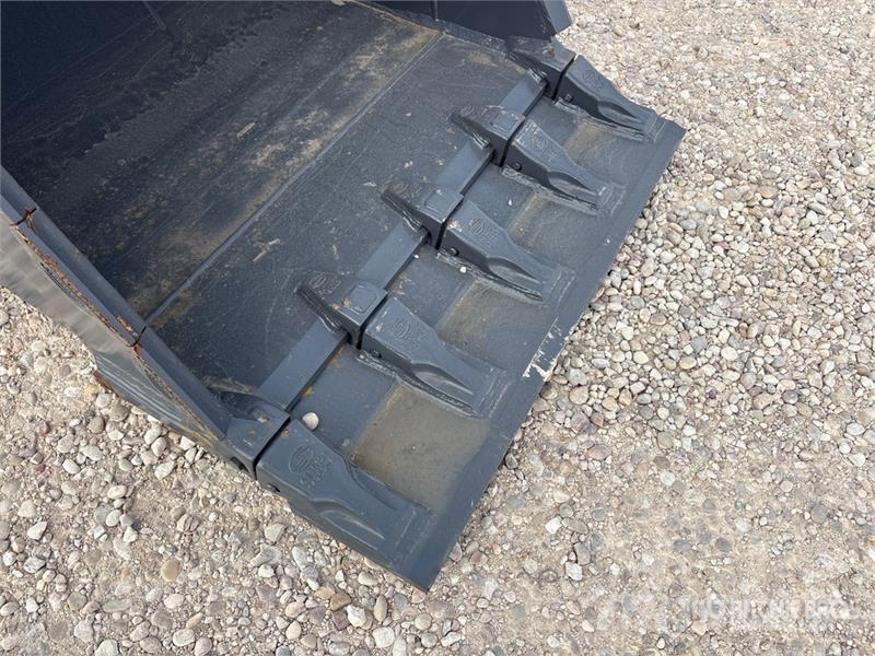 Strickland BT21 1220 mm Loading Excavator Bucket - Fits Hitac Kanalak