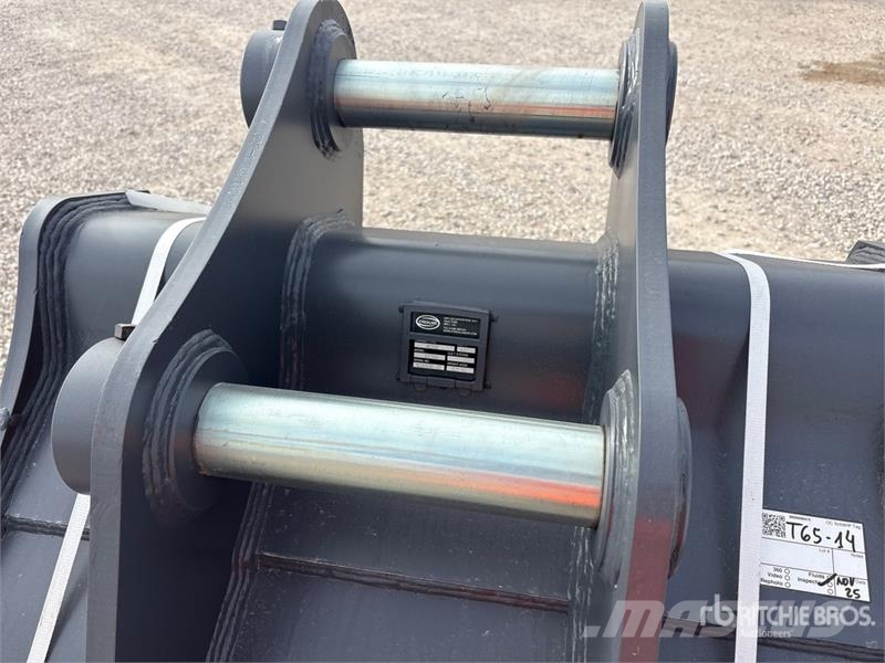 Strickland BT26H 1070 mm Loading Excavator Bucket - Fits Koma Kanalak