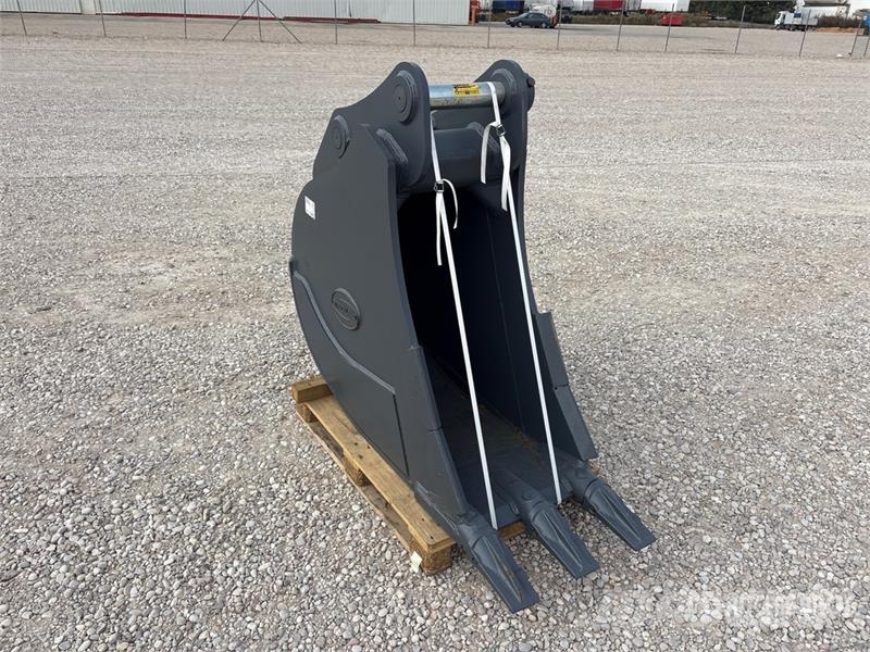 Strickland BT28H 610 mm Trench Excavator Bucket - Fits Komats Kanalak
