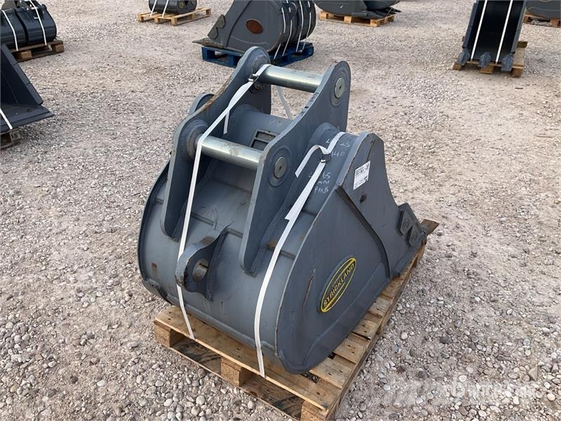 Strickland Digging Excavator Bucket - Fits Volvo EC140 Cucharones