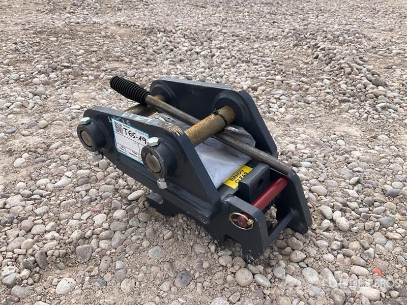 Strickland Excavator Hitch - Fits Komatsu PC35 Άλλα εξαρτήματα