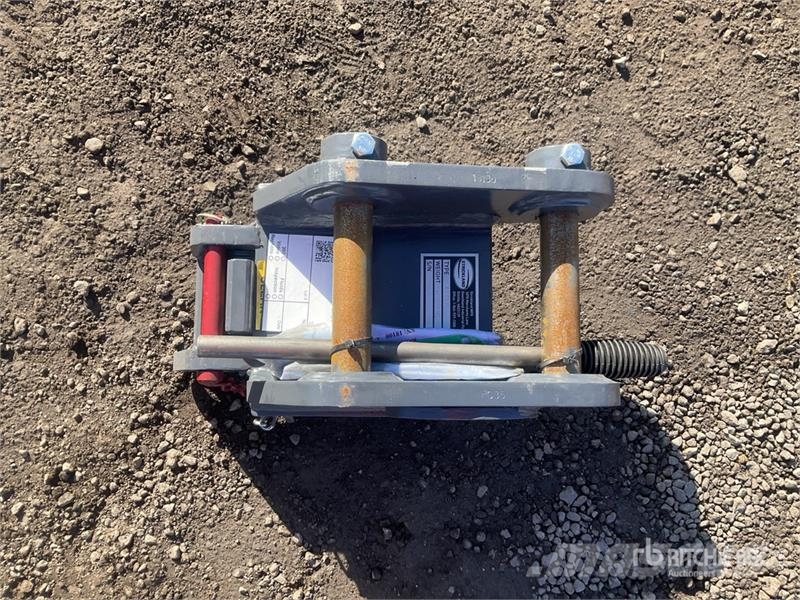 Strickland Quick Coupler - Fits Komatsu PC30/35 (Unused) Quick connectors
