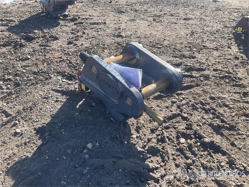 Strickland Quick Coupler - Fits Komatsu PC30/35 (Unused) موصلات سريعة