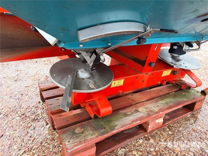 Sulky DPX 3-Point Fertilizer Spreader معدات رش أسمدة