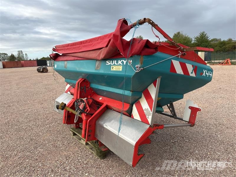 Sulky X44 Fertilizer Spreader معدات رش أسمدة