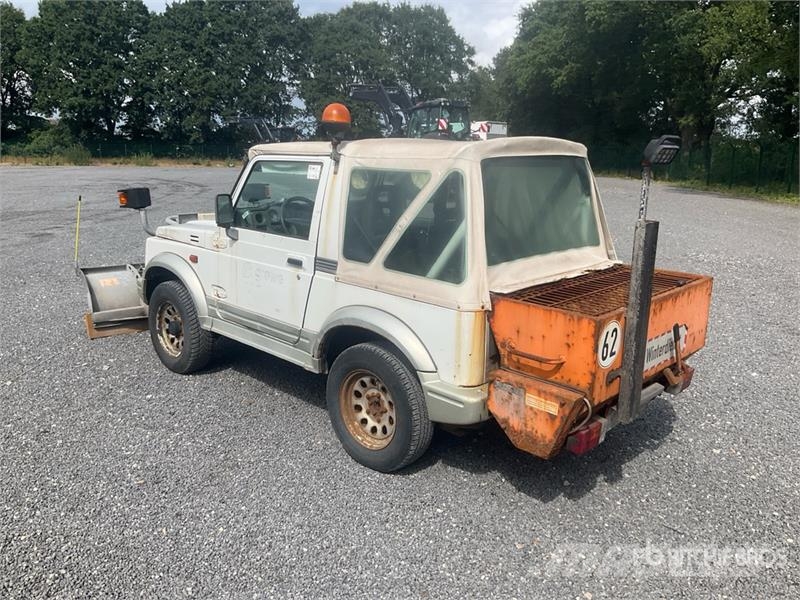 Suzuki Samurai 4WD SUV PKWs