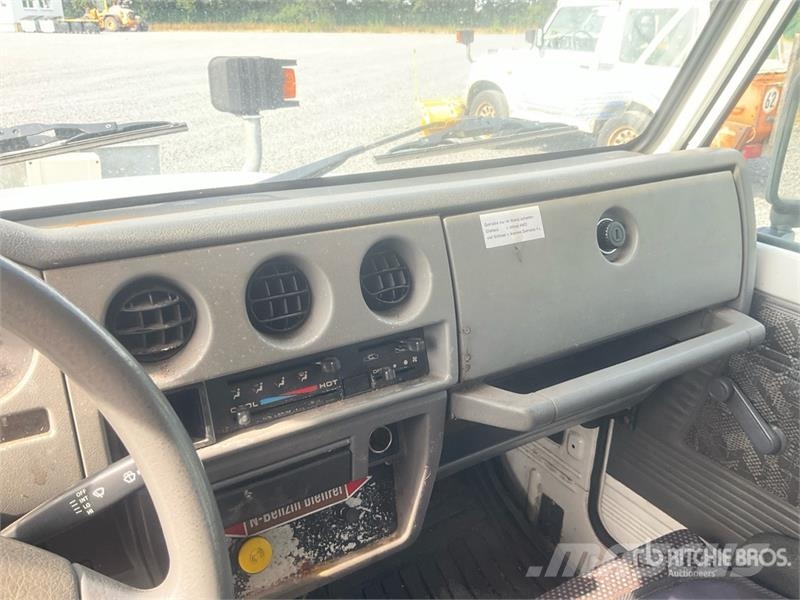Suzuki Samurai 4WD SUV PKWs