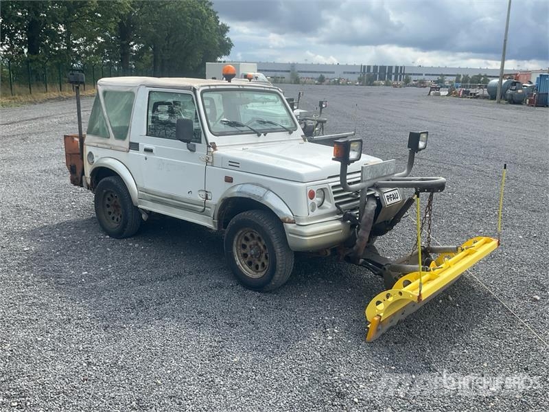 Suzuki Samurai 4WD SUV PKWs