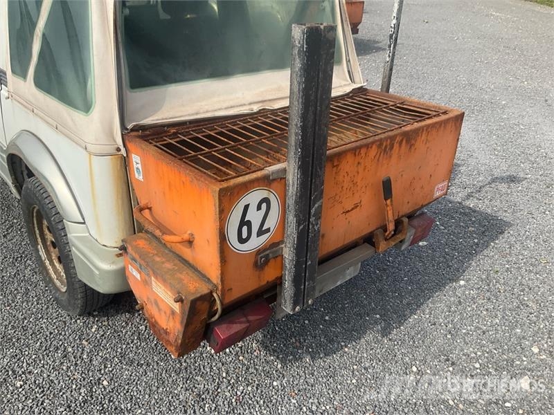Suzuki Samurai 4WD SUV PKWs