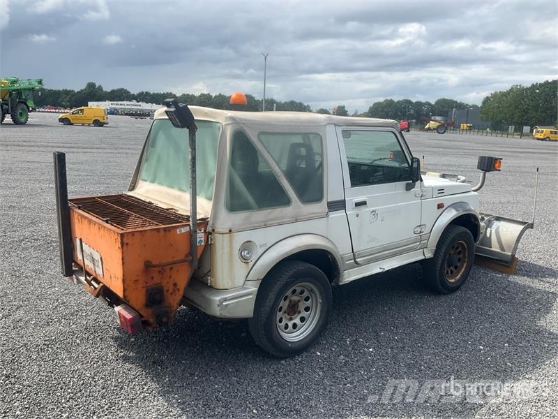 Suzuki Samurai 4WD SUV PKWs