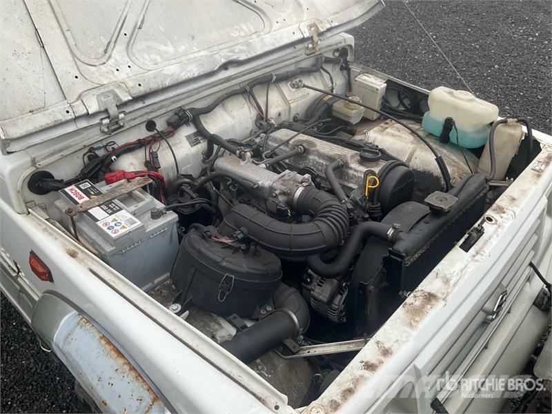 Suzuki Samurai 4WD SUV PKWs