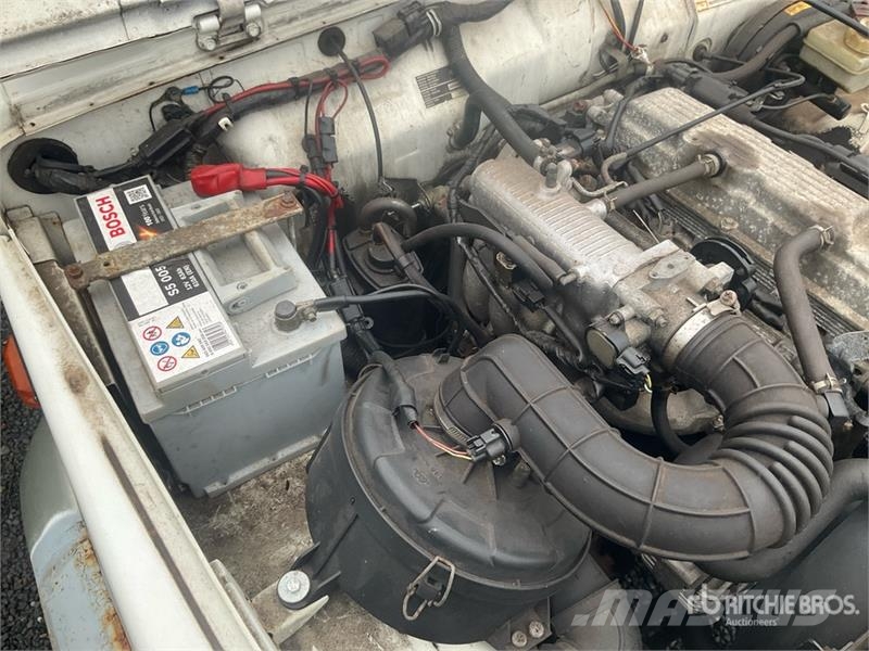 Suzuki Samurai 4WD SUV PKWs