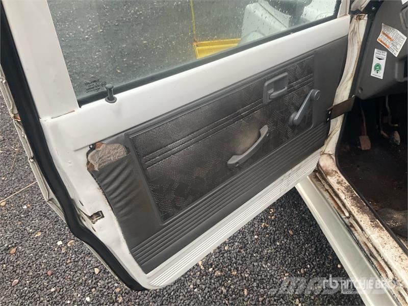 Suzuki Samurai 4WD SUV PKWs