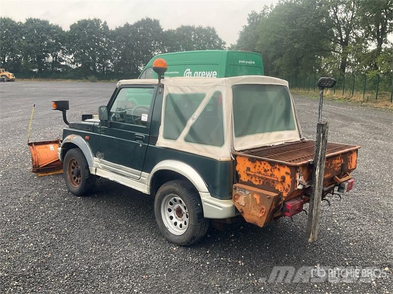 Suzuki Samurai 4WD SUV Carros