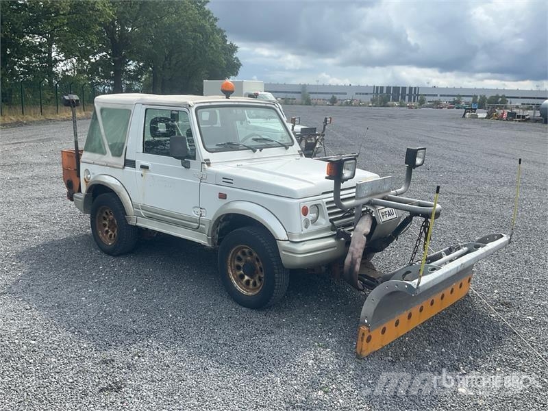 Suzuki Samurai 4WD SUV PKWs