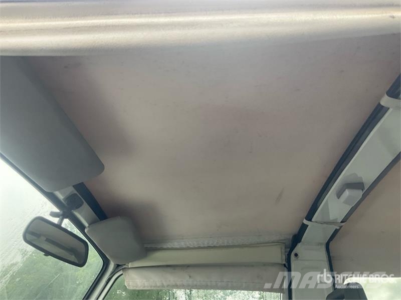 Suzuki Samurai 4WD SUV PKWs