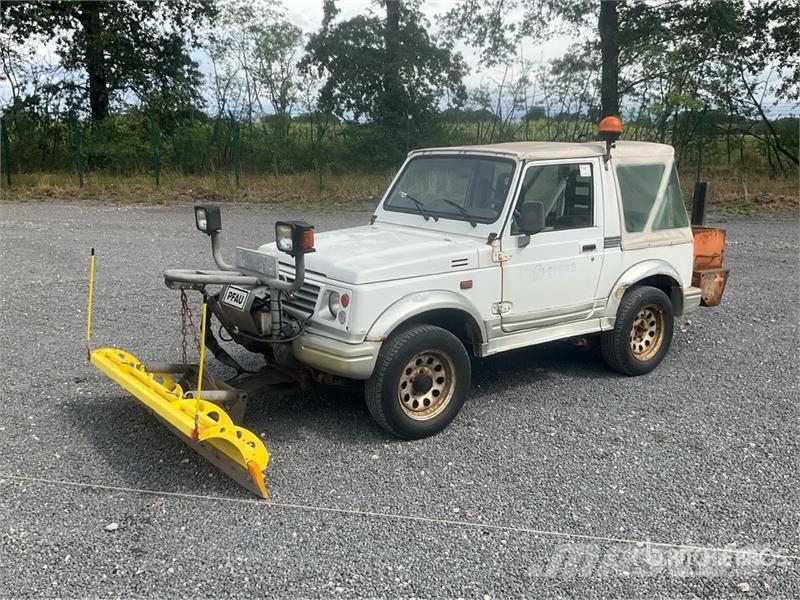 Suzuki Samurai 4WD SUV PKWs