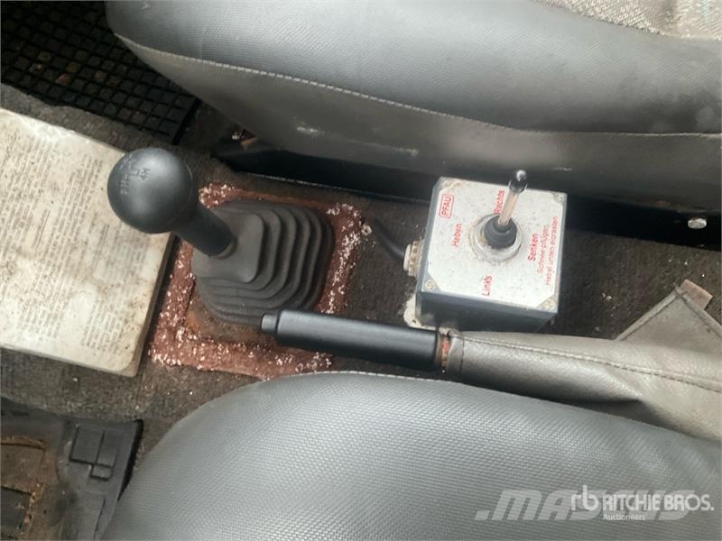 Suzuki Samurai 4WD SUV PKWs