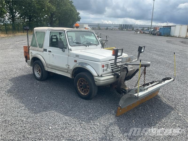 Suzuki Samurai 4WD SUV PKWs