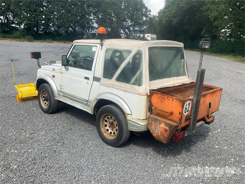 Suzuki Samurai 4WD SUV PKWs