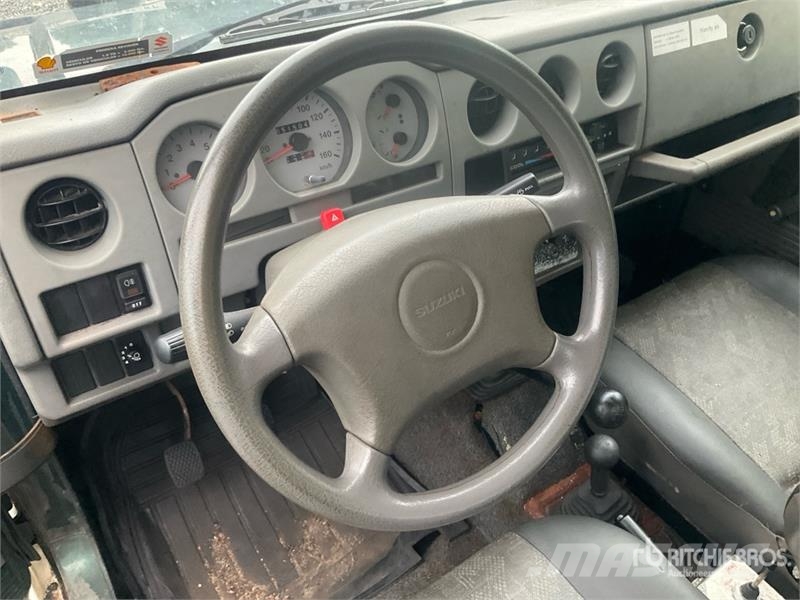 Suzuki Samurai 4WD SUV Carros