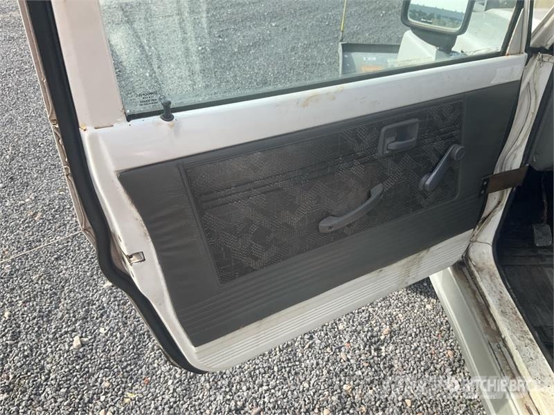 Suzuki Samurai 4WD SUV PKWs