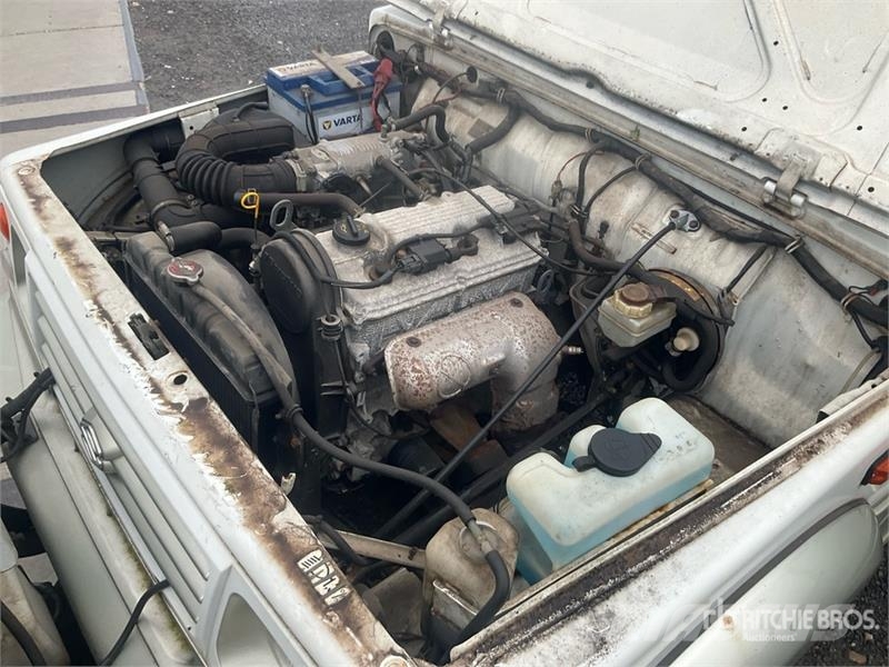 Suzuki Samurai 4WD SUV PKWs