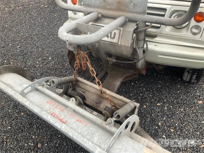Suzuki Samurai 4WD SUV PKWs
