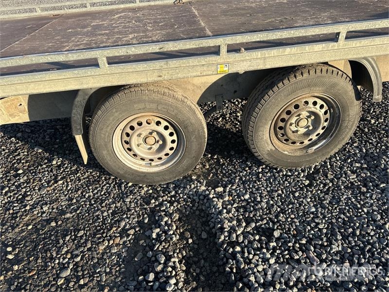 T/A Flatbed Trailer Madelhaagised