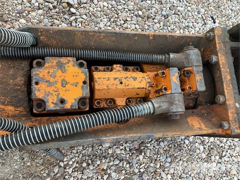 Tabe AGB-12EA Hydraulic Breaker مطارق / كسارات