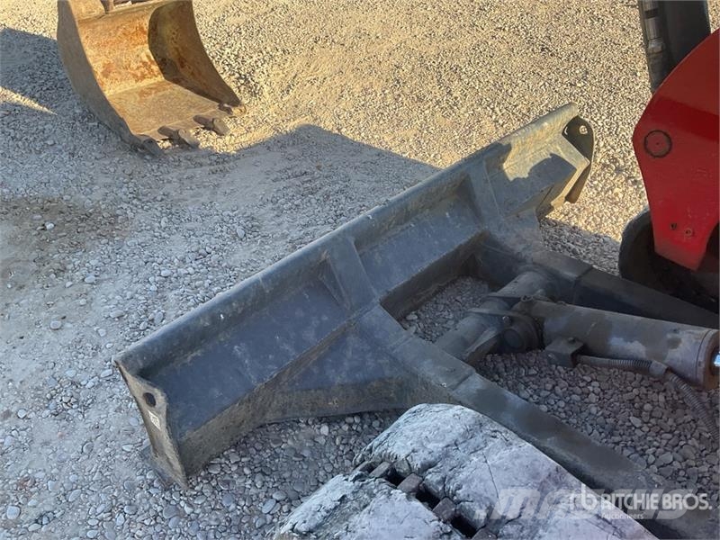 Takeuchi TB145 Mini pelle < 7t