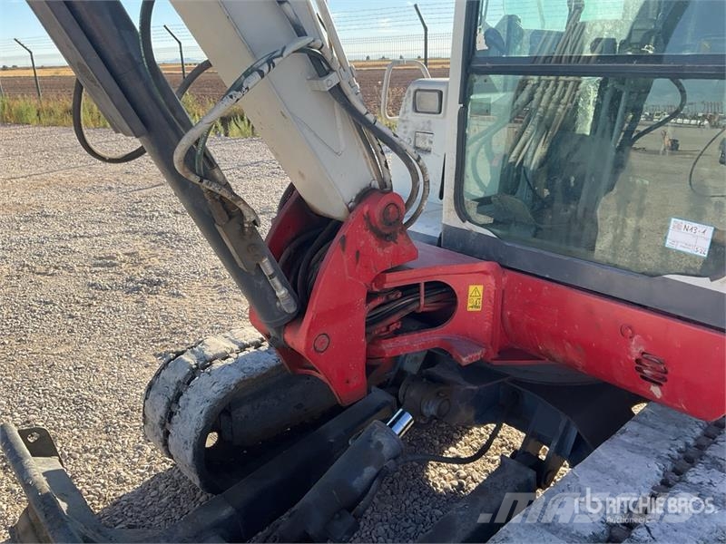 Takeuchi TB145 Mini pelle < 7t