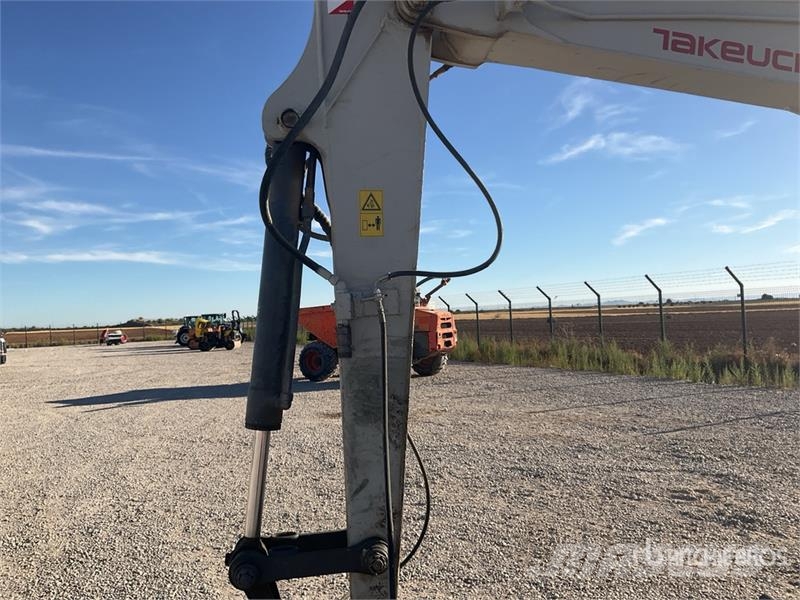 Takeuchi TB145 Mini pelle < 7t