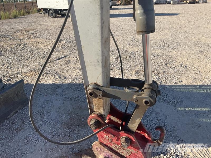 Takeuchi TB145 Mini pelle < 7t