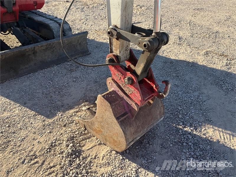 Takeuchi TB145 Mini pelle < 7t