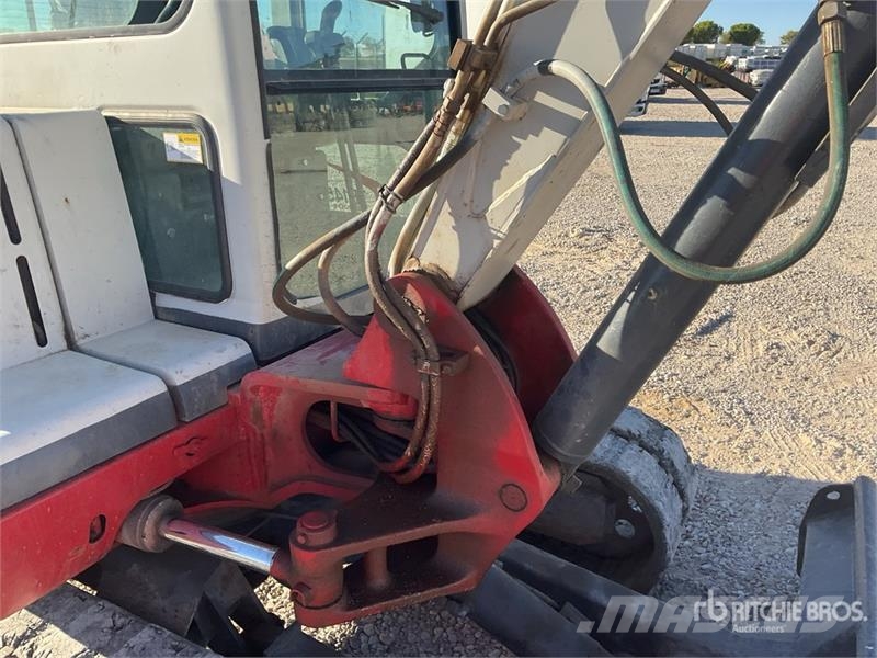 Takeuchi TB145 Mini pelle < 7t