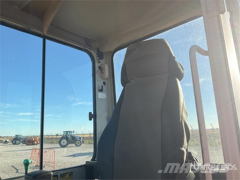 Takeuchi TB145 Mini pelle < 7t