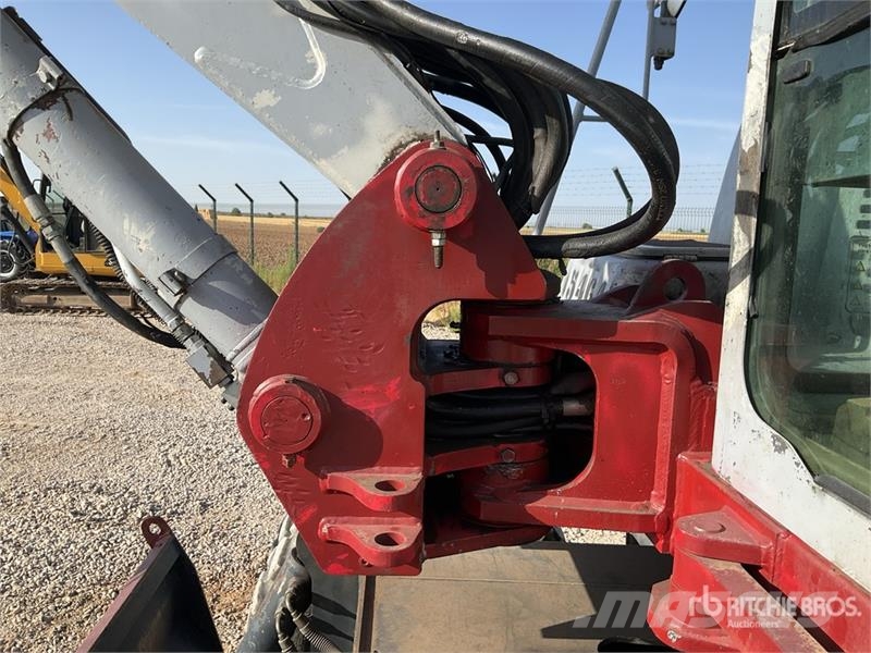 Takeuchi TB175W Bagri na kolesih