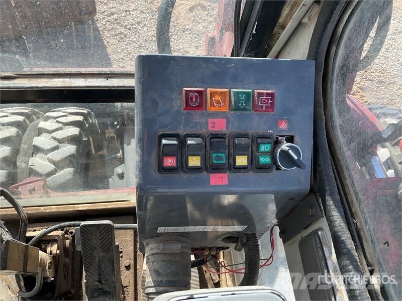 Takeuchi TB175W Bagri na kolesih