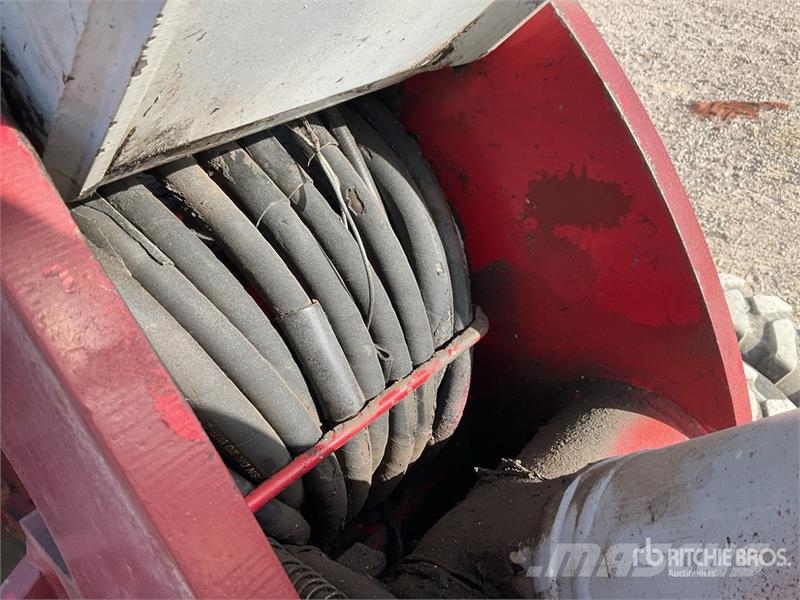 Takeuchi TB175W Bagri na kolesih