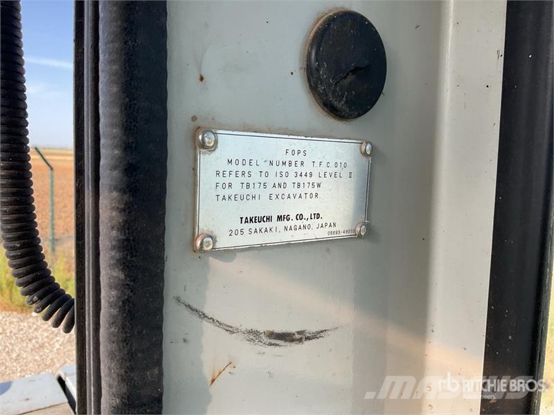 Takeuchi TB175W Bagri na kolesih