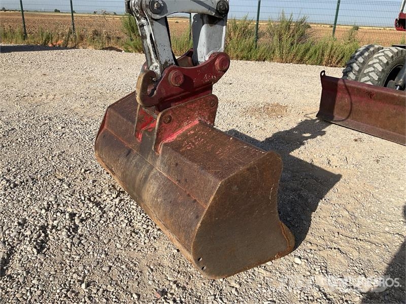 Takeuchi TB175W Bagri na kolesih