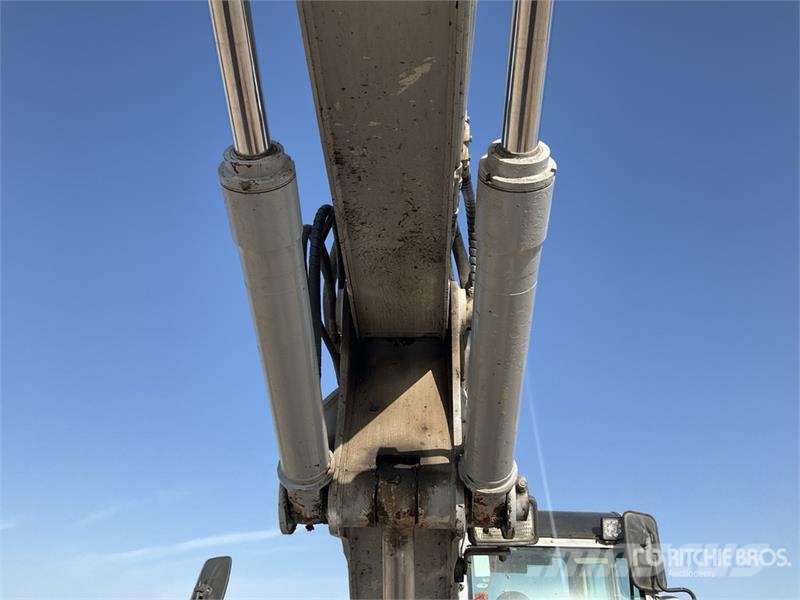 Takeuchi TB175W Bagri na kolesih