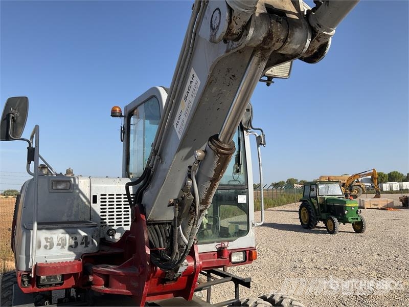 Takeuchi TB175W Bagri na kolesih